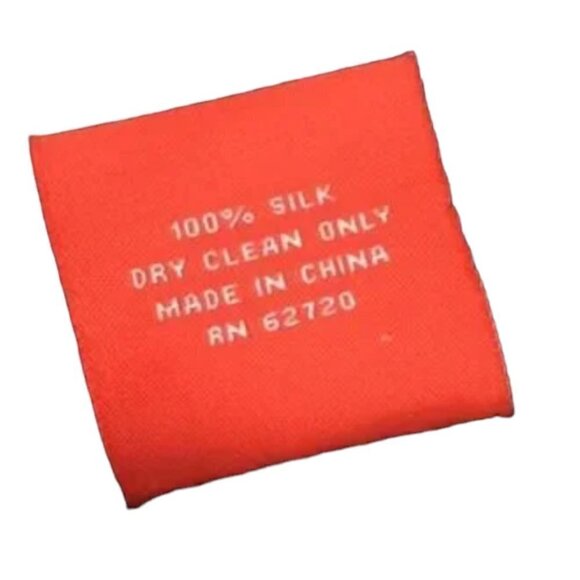 OSCAR de la RENTA 100% silk scarf - Picture 10 of 11